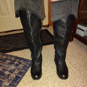 Knee high Boots